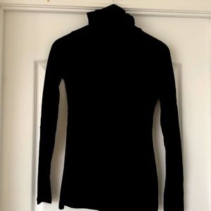 Lululemon wool turtleneck.